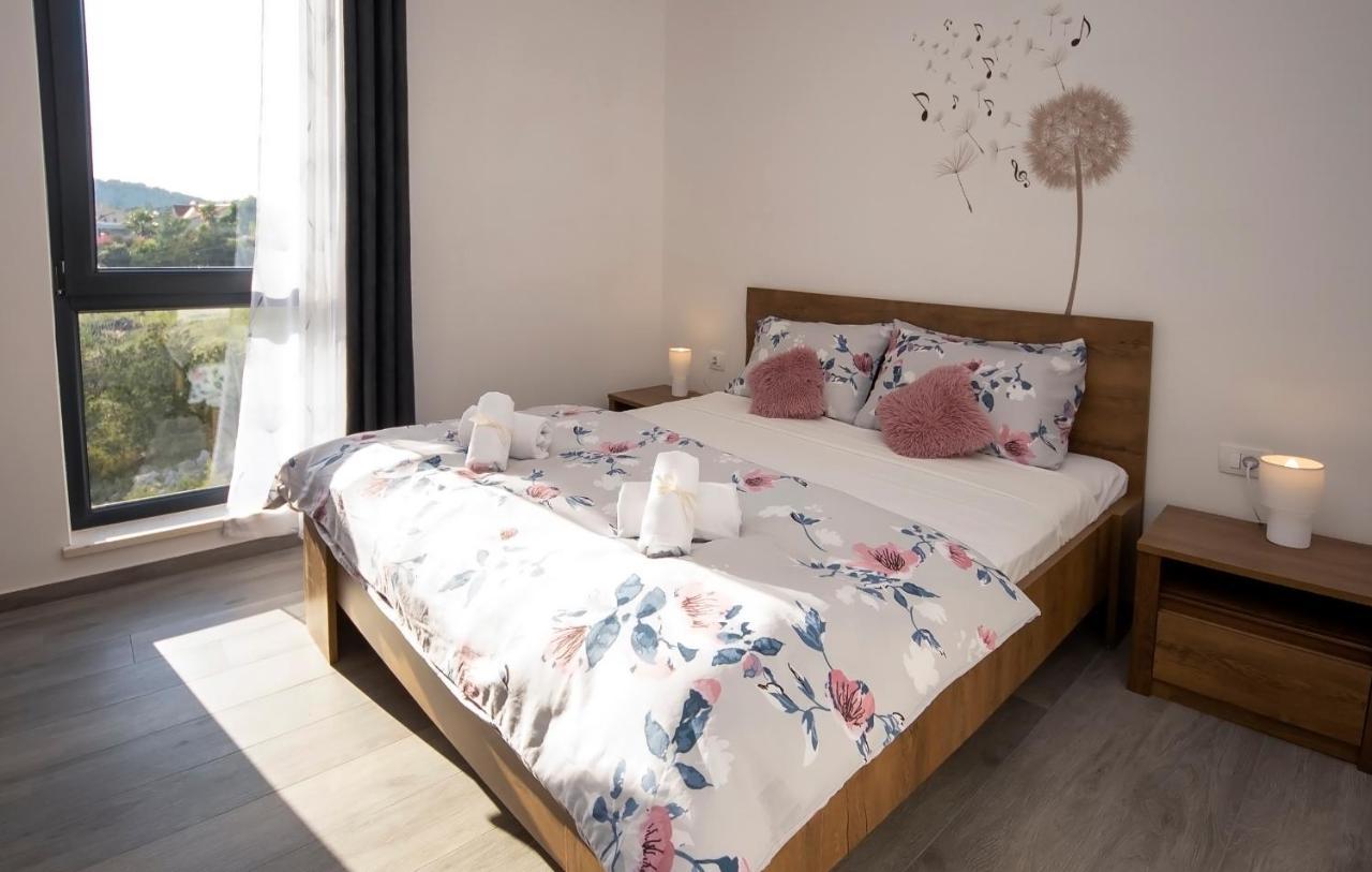 Apartments Suzy Σίμπενικ Εξωτερικό φωτογραφία