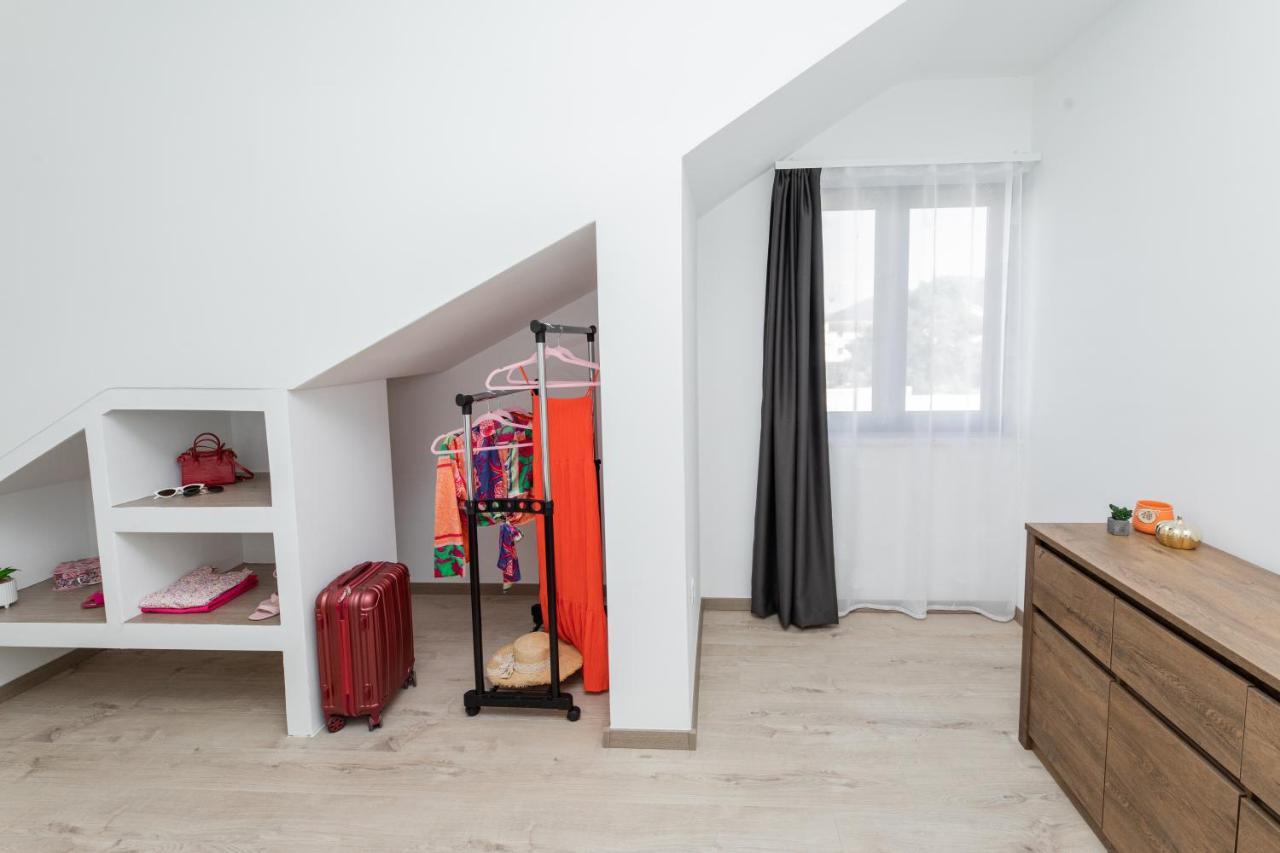 Apartments Suzy Σίμπενικ Εξωτερικό φωτογραφία